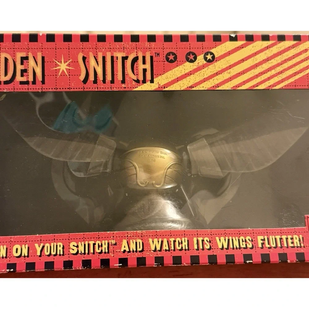 Universal Studio Parks The Wizarding World of Harry Potter Golden Snitch‎ (Toy)